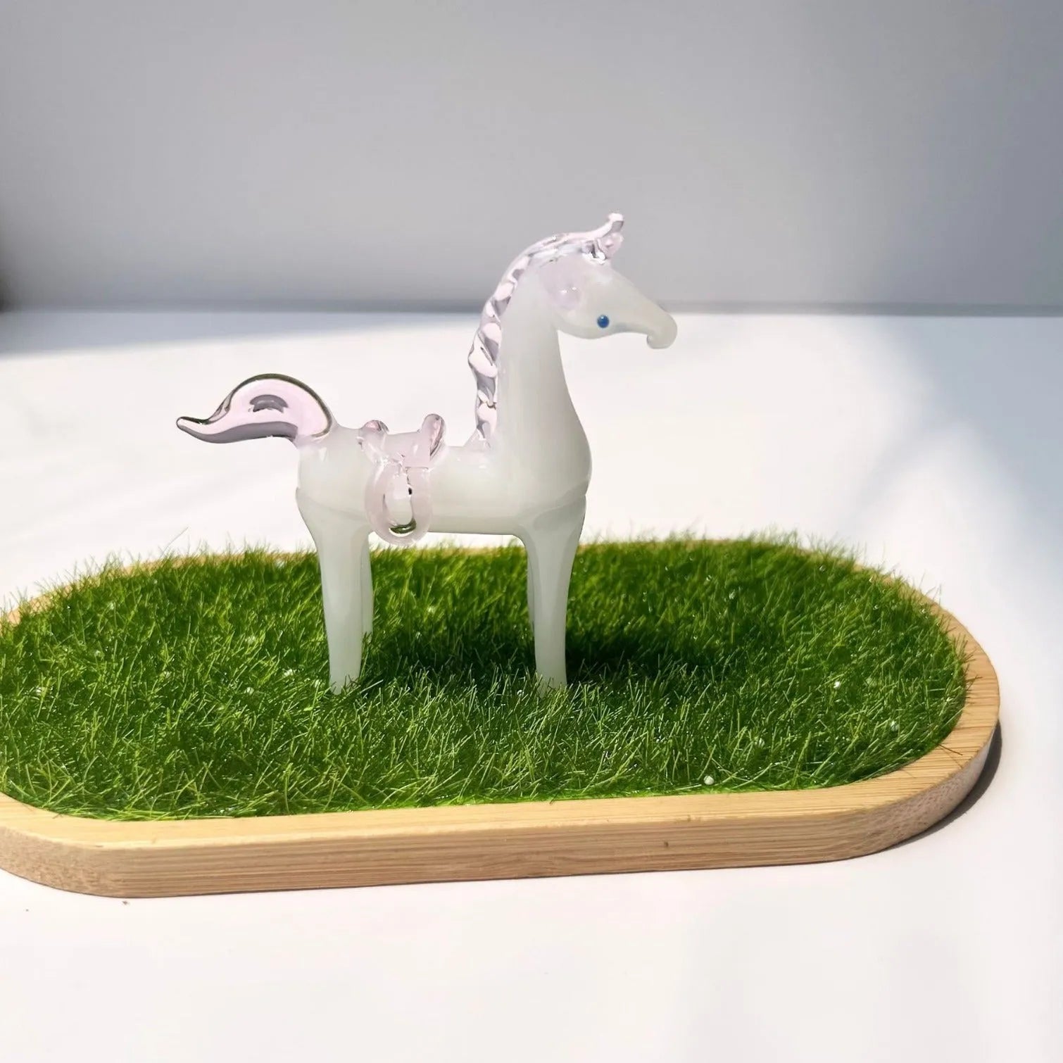 Handcrafted glazed horse figurine office decoration in modern minimalist style