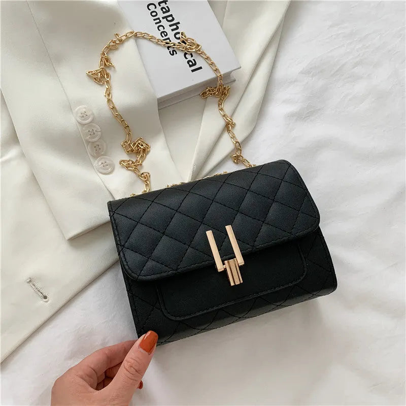 Women's diamond lattice pattern crossbody bag with chain strap in black, white, or green PU leather