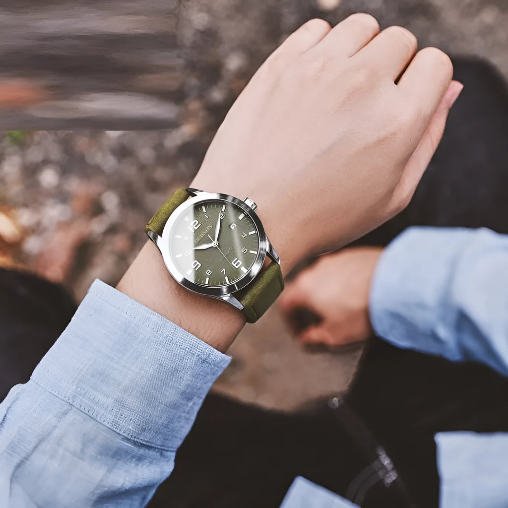 Men's retro automatic watch with leather strap in silver and army green colour option.