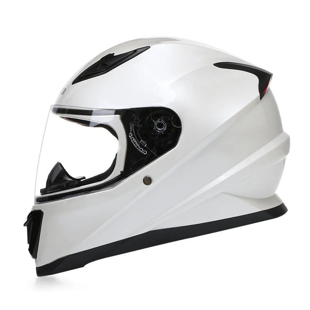 Simple ABS motorcycle helmet in matte black with transparent lens for off-road riding