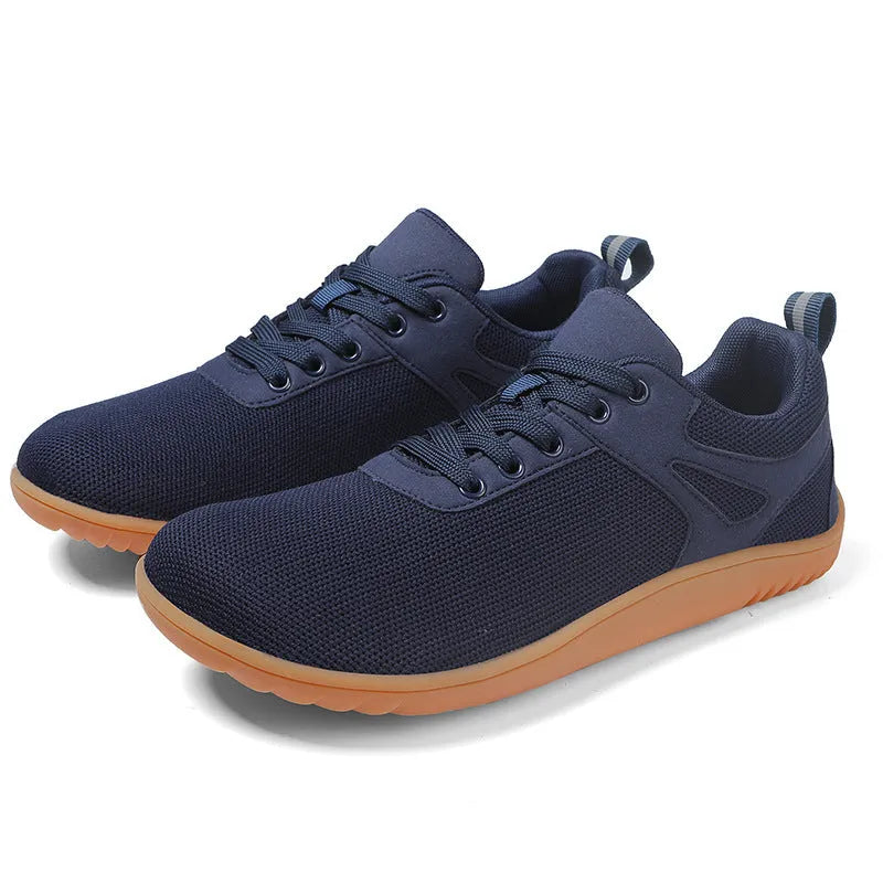 Wide-toe running shoes with breathable mesh upper and non-slip beef tendon sole in black colour