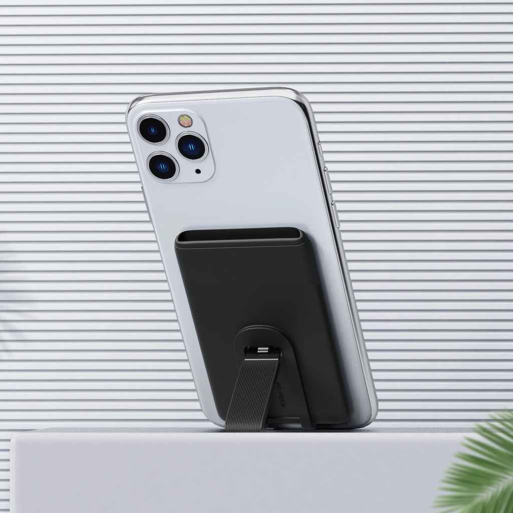 Black silicone phone case bracket with card slot for hands-free use, 5.8 x 9.4 cm