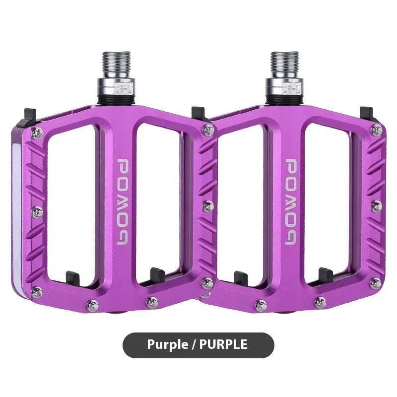 Aluminium bicycle pedals with integrated LED lighting in five colour options
