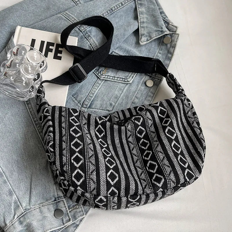 Women's canvas crossbody dumpling bag in ethnic style with three-dimensional pocket
