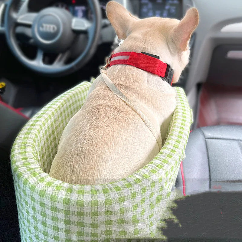 Plaid cloth dog kennel with PP cotton filling in pink and white, 42x22x20cm, for small dogs in car travel