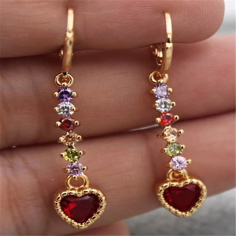 Heart-shaped women's earrings in gold or silver electroplated finish on alloy base