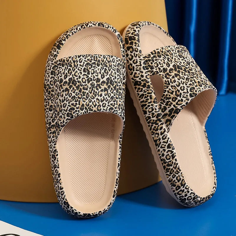 Couples soft EVA toe slippers in various colours for indoor home use