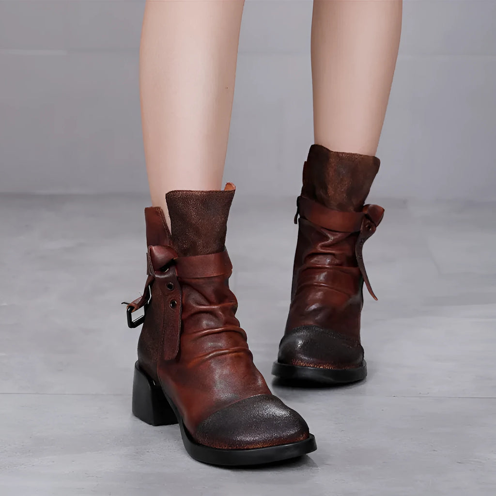 Women's black retro ankle boots with chunky heel and round toe in genuine leather