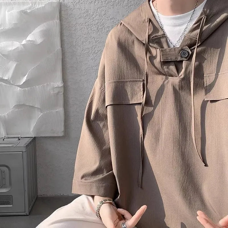 Men's loose fit hooded short sleeve T-shirt in polyester for summer wear