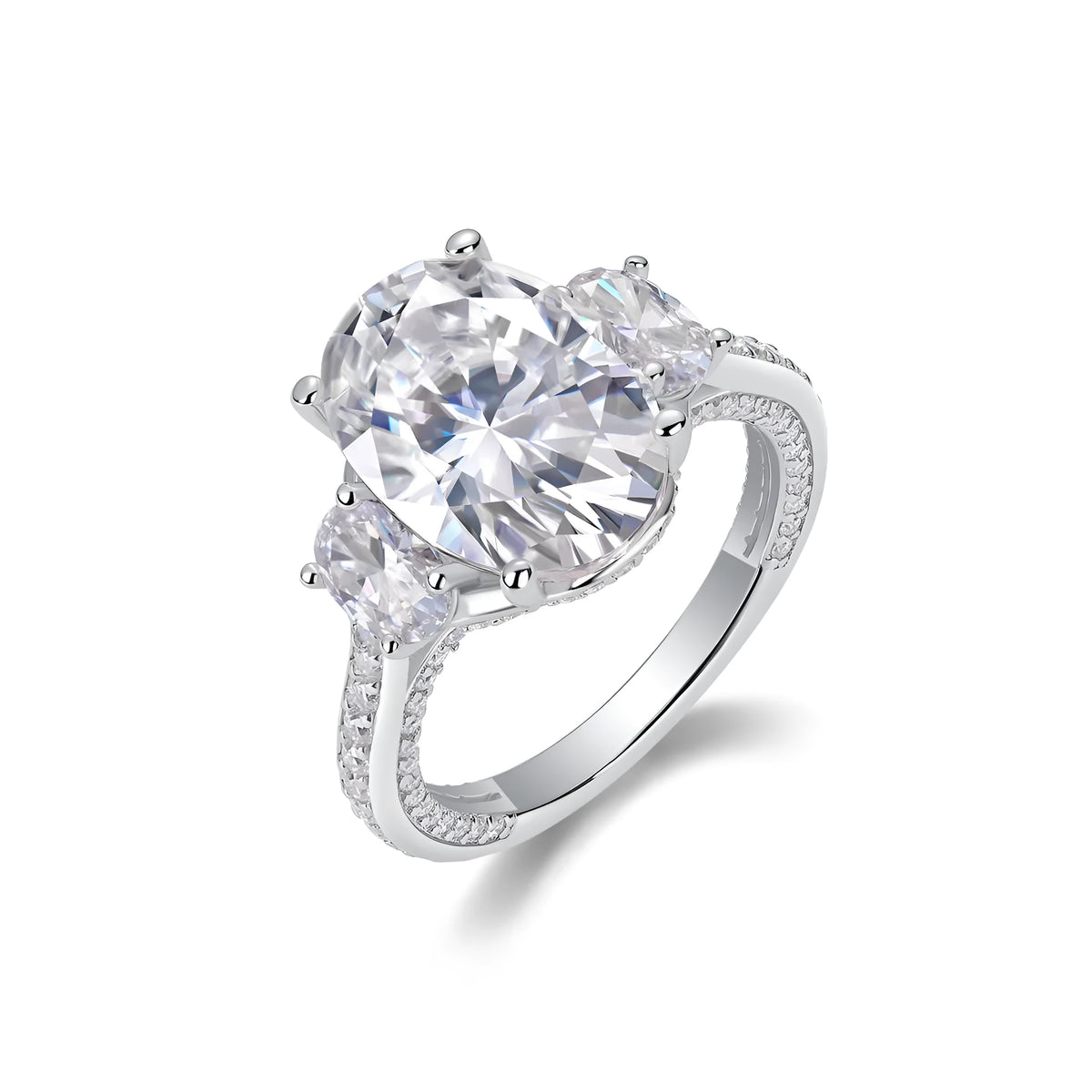 Egg-shaped moissanite ring 10x14mm in S925 silver with platinum plating, GRA certificate and gift box.