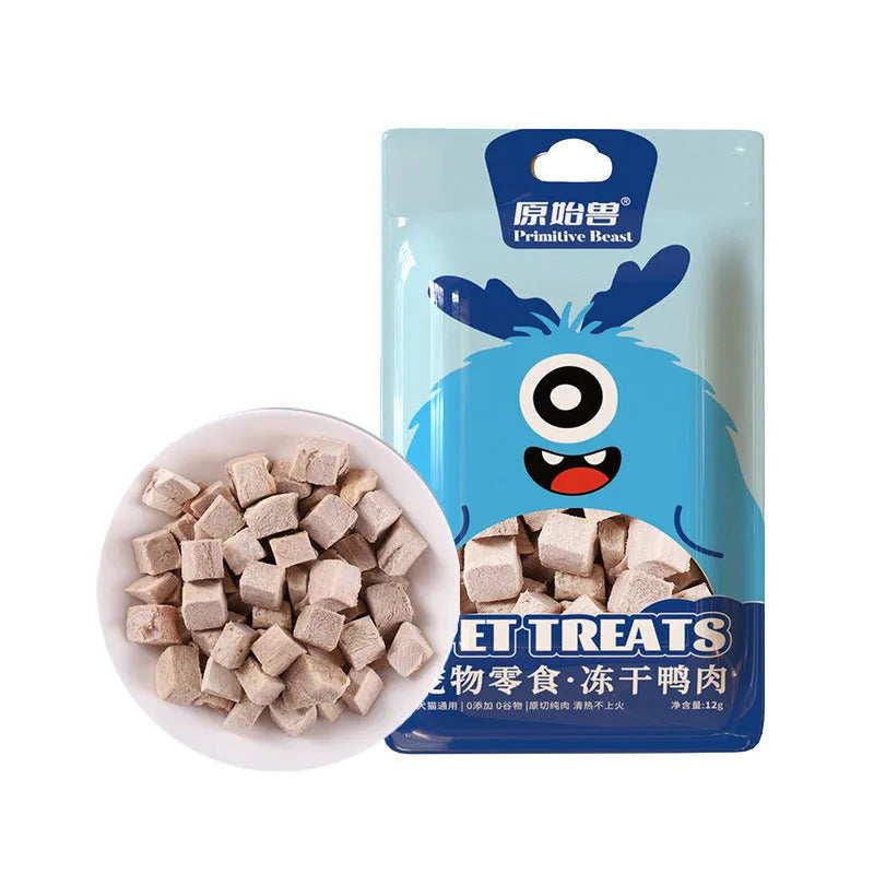 Pack of freeze-dried pet snacks with chicken and egg yolk flavours for dogs and cats, 9-25g bags