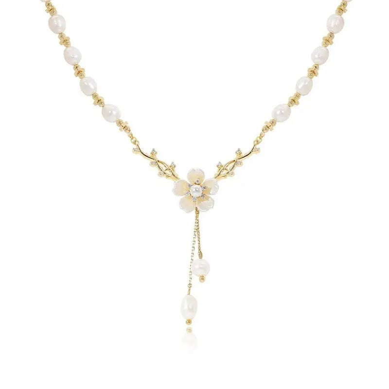 Women's alloy pearl necklace with floral decoration in pearl flower Q9 colour