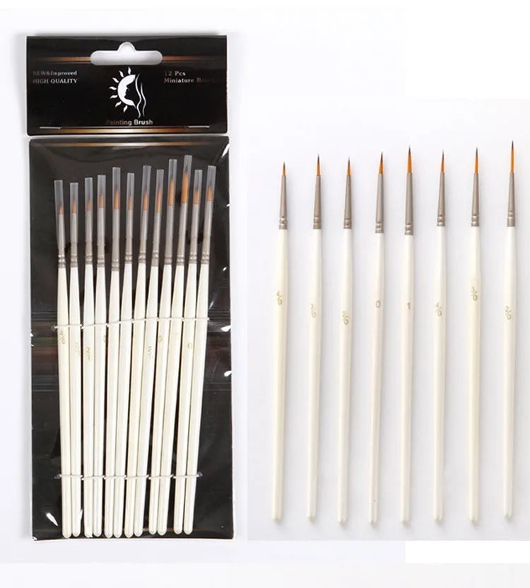 Set of 12 pearl white artists' brushes in a solid wood holder, sizes from 0 to 4/0 for watercolour and acrylic painting.