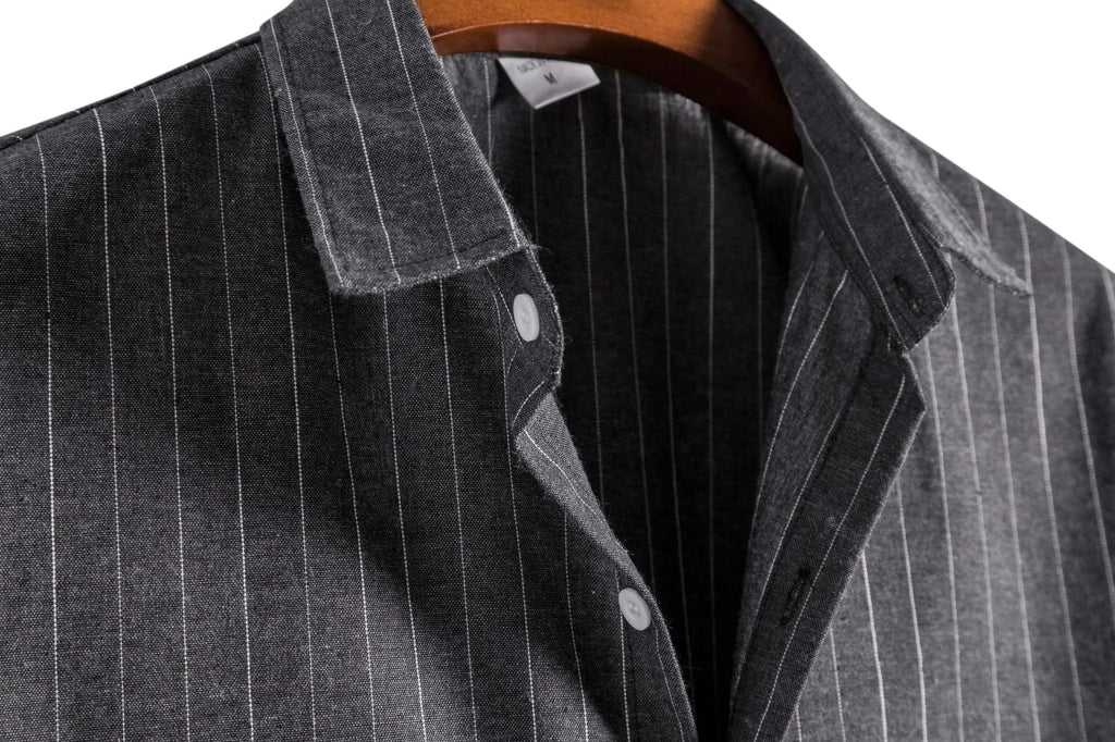 Men's casual striped short-sleeved shirt in polyester, regular fit, available in multiple colours and sizes XS to 3XL