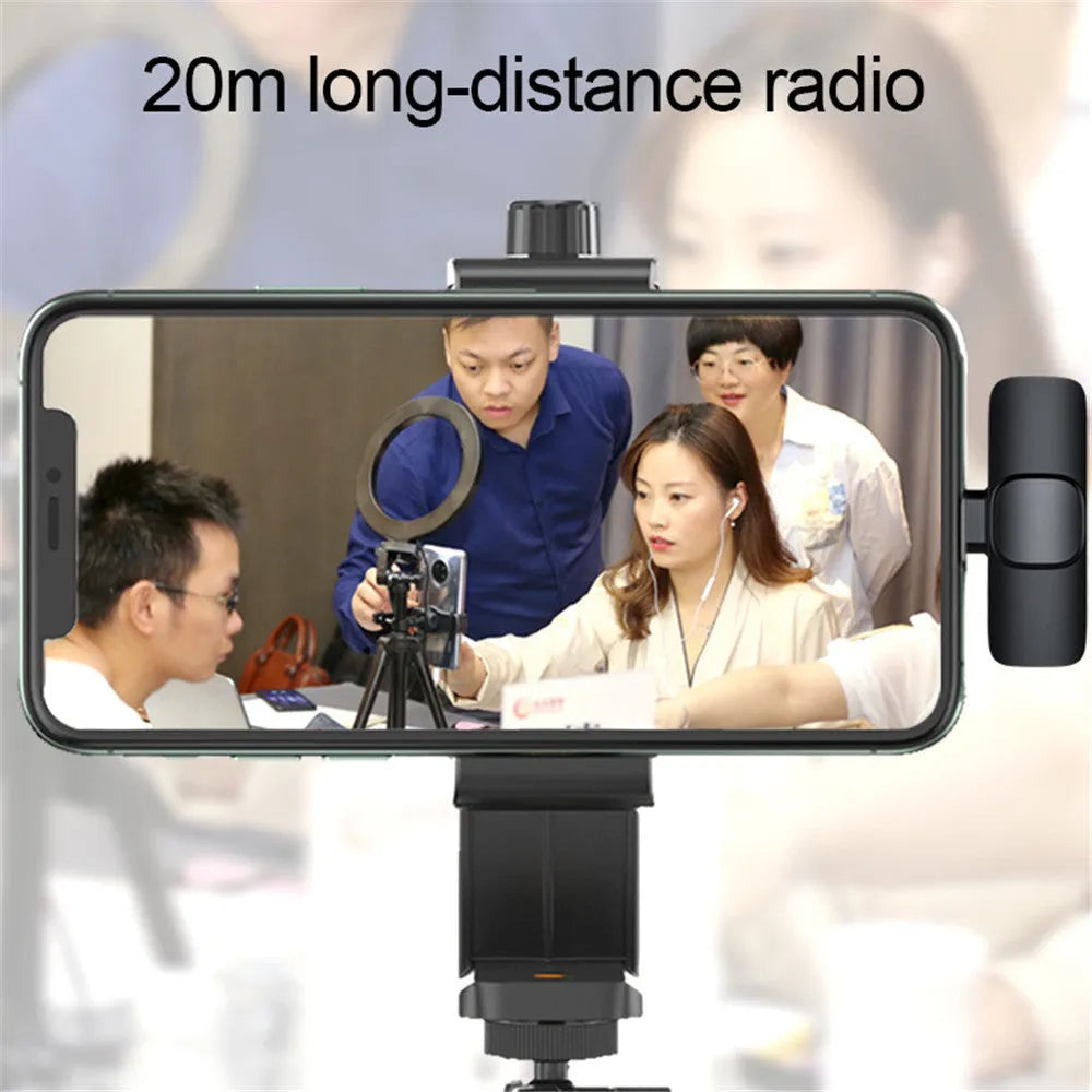 Wireless lavalier microphone and receiver set with 62x23x28mm mic, 45x27x7mm receiver, for iPhone Android recording