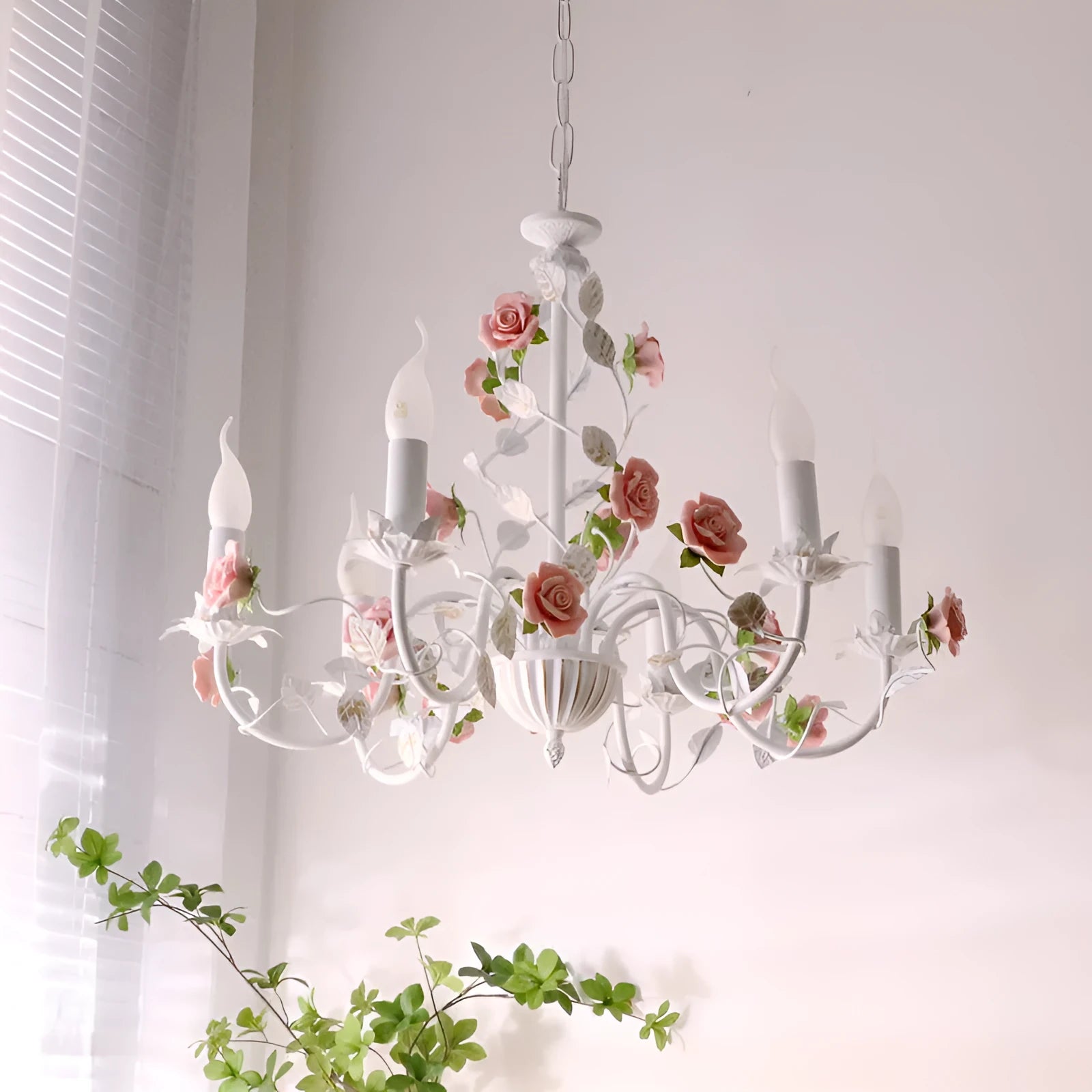 Pastoral bedroom chandelier with wrought iron flowers and plants in French retro princess style