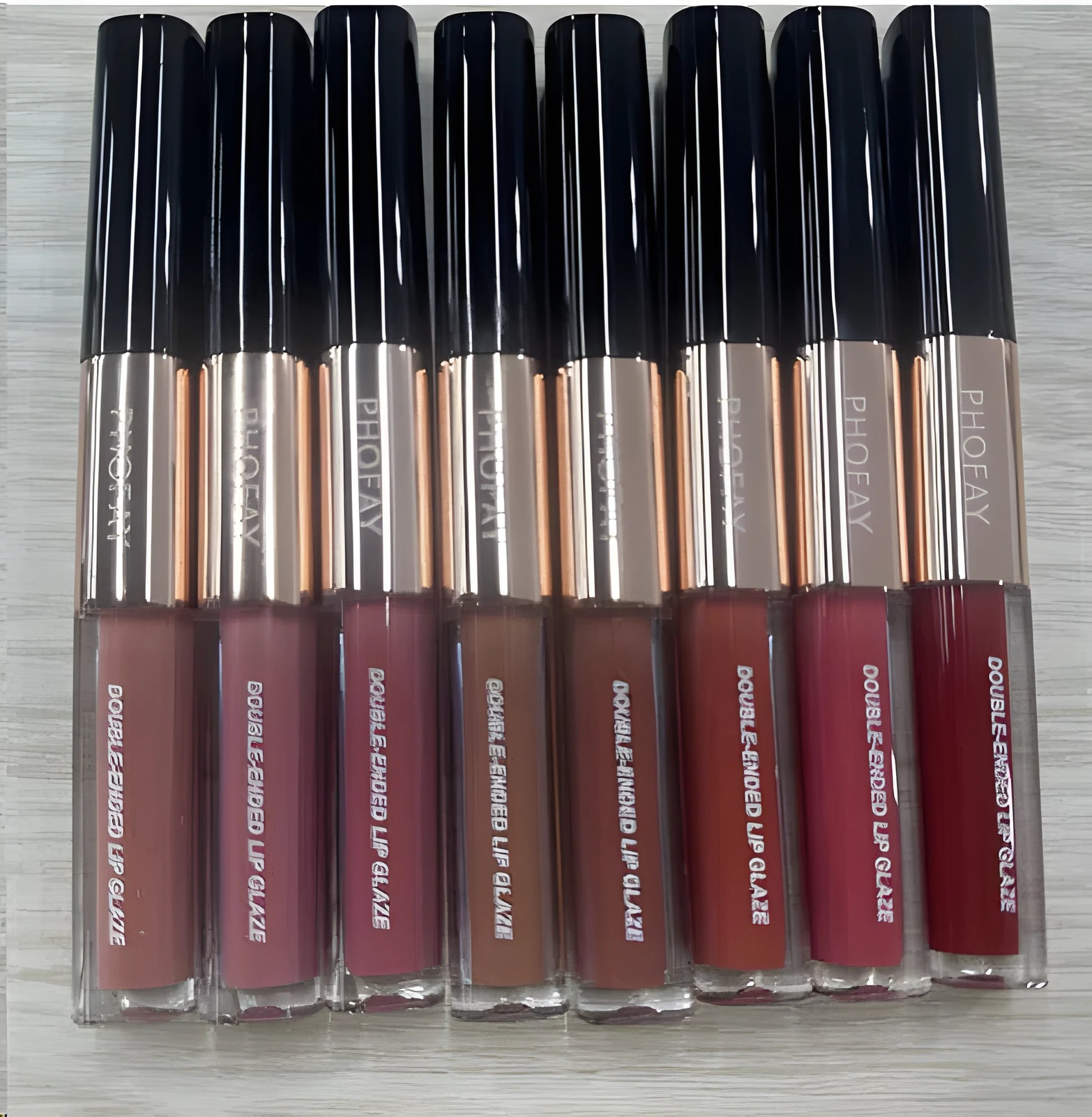 C-L021 double-head lip gloss pen with non-stick cup applicator showing two colour tips.