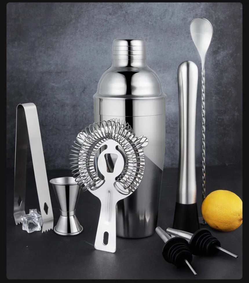 European style stainless steel cocktail set with 23 pieces including wine mixers and acrylic accessories