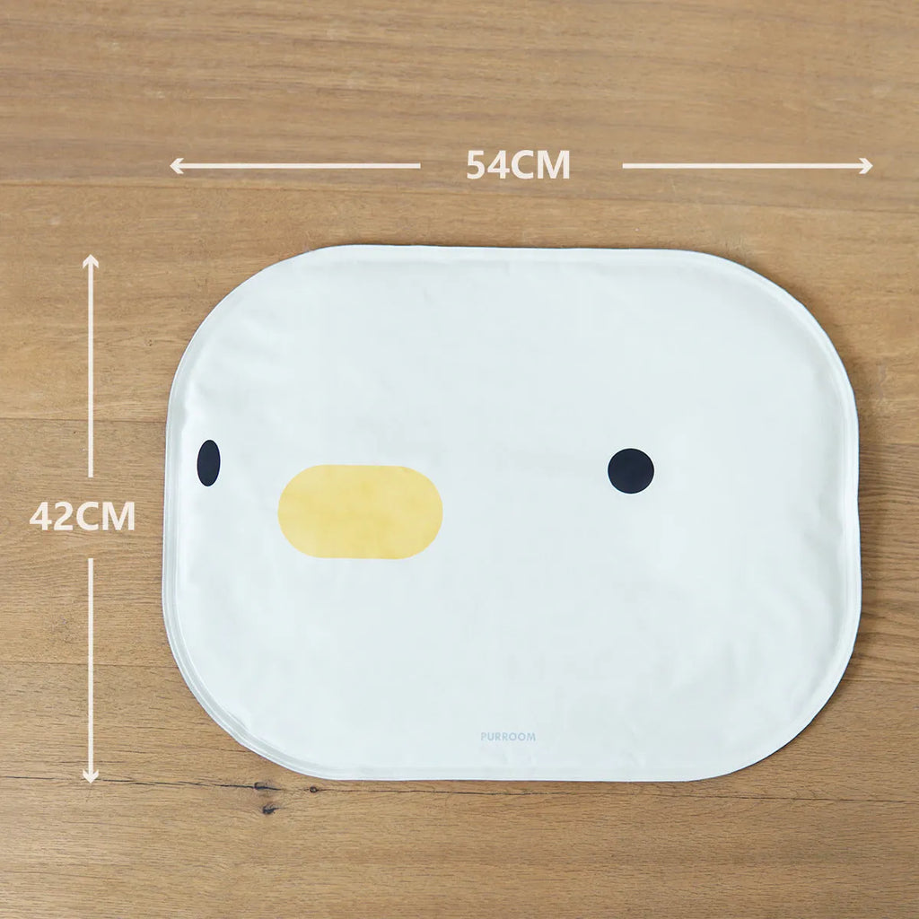 Washable chick-shaped pet cooling mat measuring 45cm by 45cm with composite cloth construction