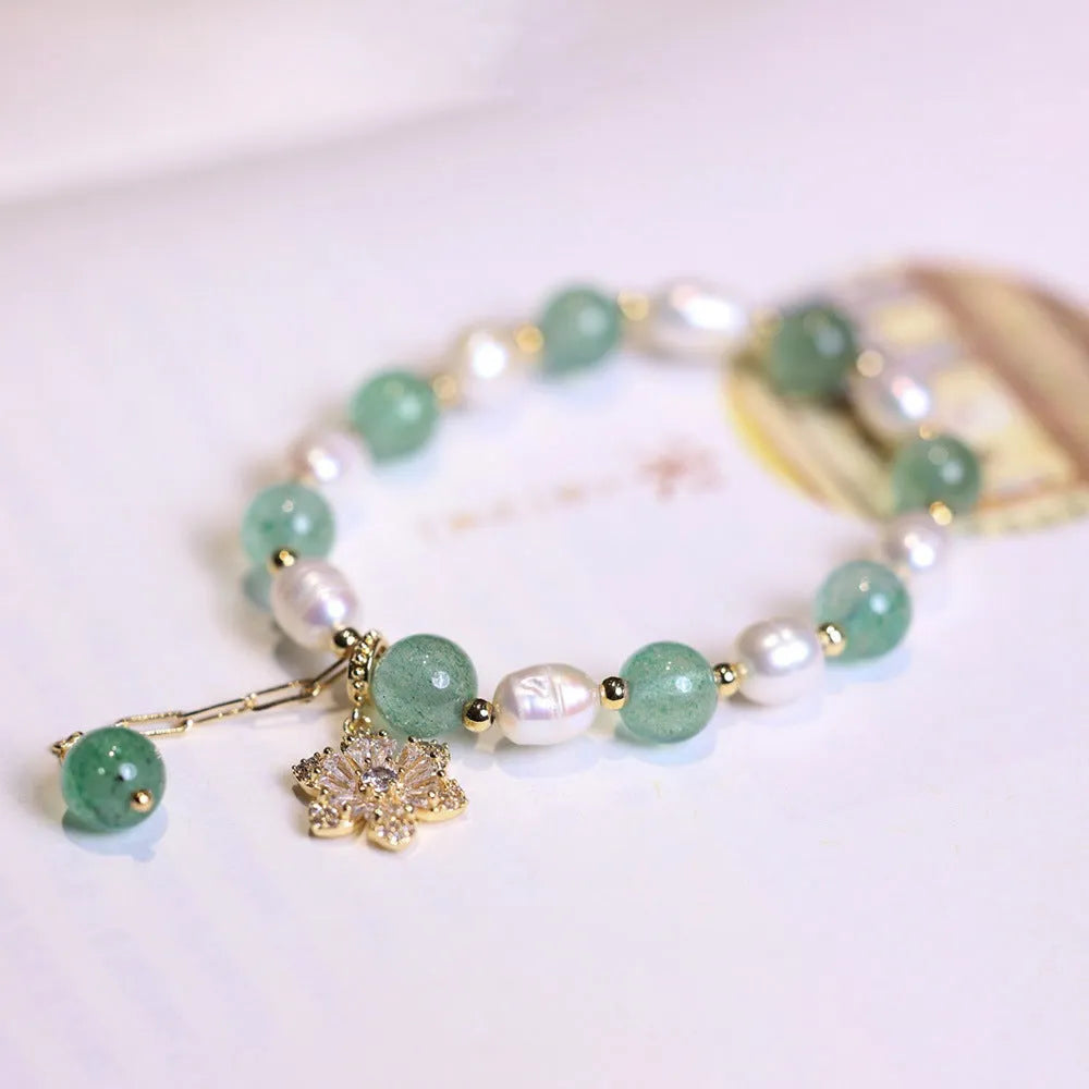 Green strawberry freshwater pearl bracelet with Chinese knot and peace buckle design