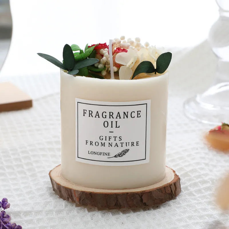 Dried flower aromatherapy candle with natural fragrance on wood chip base