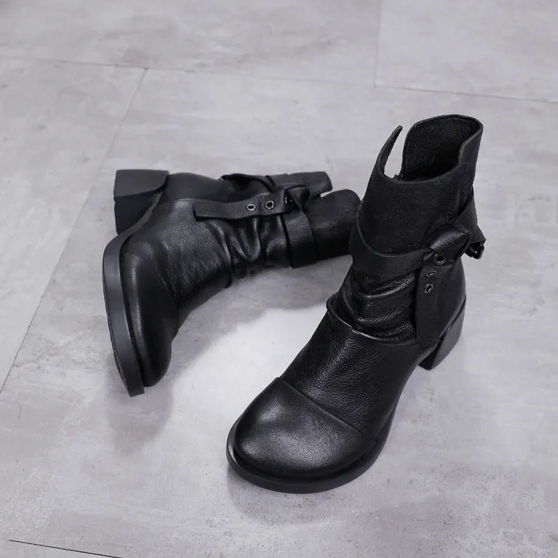 Women's black retro ankle boots with chunky heel and round toe in genuine leather