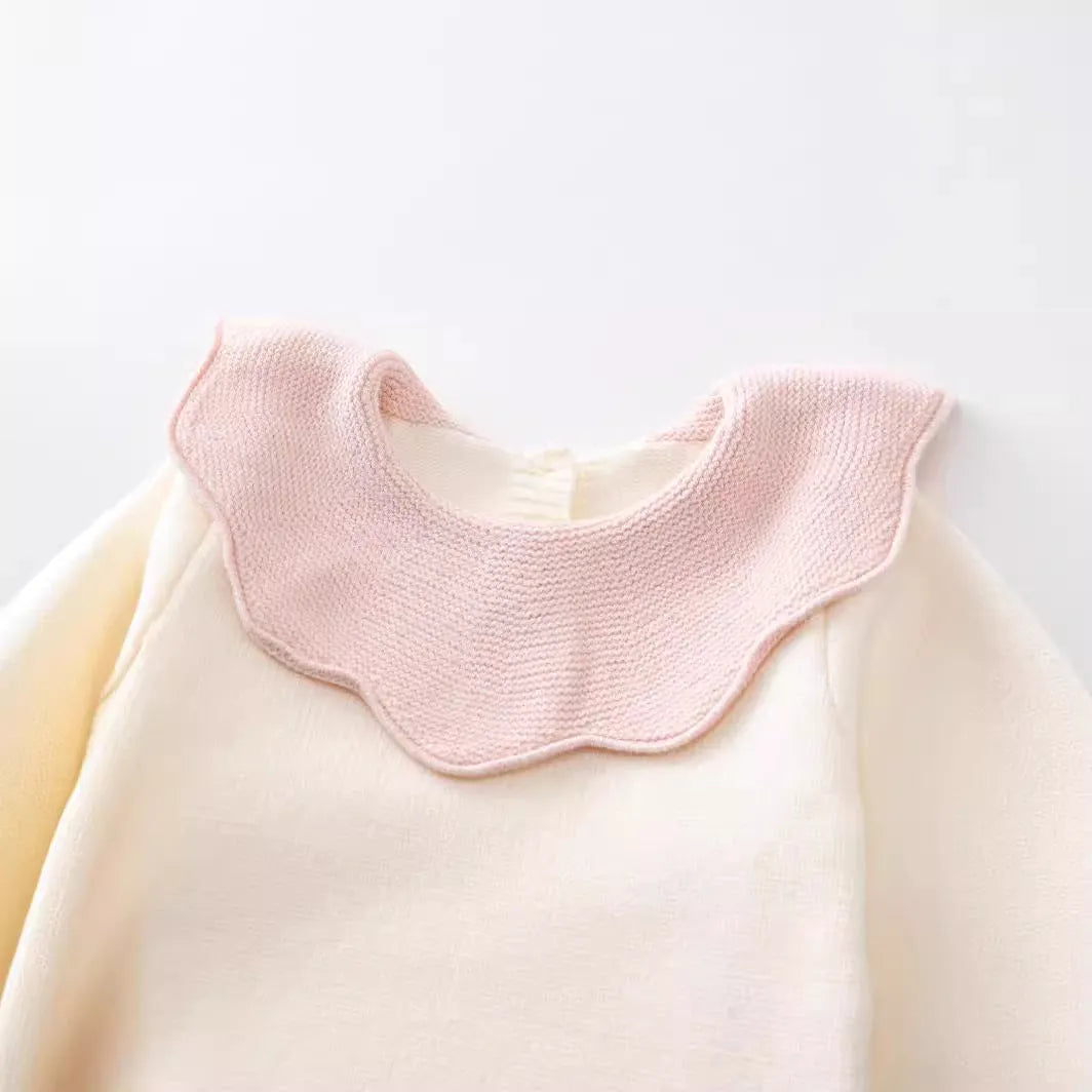 Beige knitted long sleeve triangle jumpsuit romper for baby girls, pullover style, suitable for heights 73-110cm