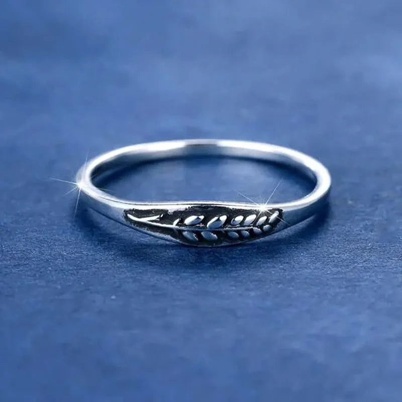 Copper wheat relief simple design single ring for women, antique silver electroplated finish, flower shape