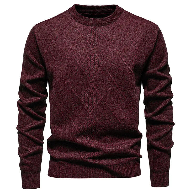 Man wearing fleece-lined thick round neck knitted undershirt in dark gray, winter casual pullover