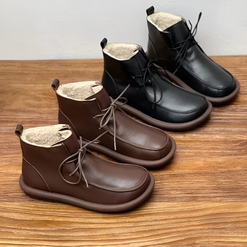 Women's flat heel cowhide boots in black and coffee with optional velvet lining