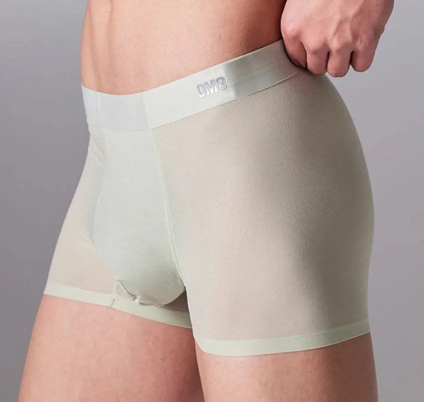 Seamless antibacterial fitness shorts in four colours with moisture-wicking fabric for athletic wear