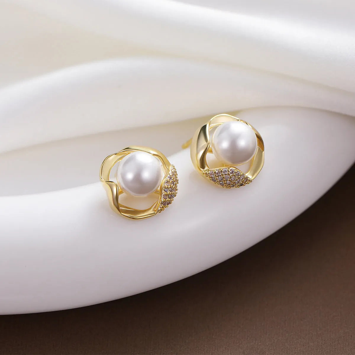 Beizhu gold plated earrings with white zircon stones and high colour preserving finish