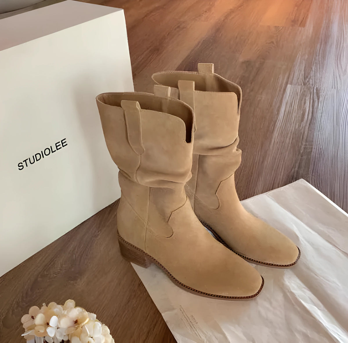 Women's khaki leather martin boots with round toe and 6-8cm stacked heel
