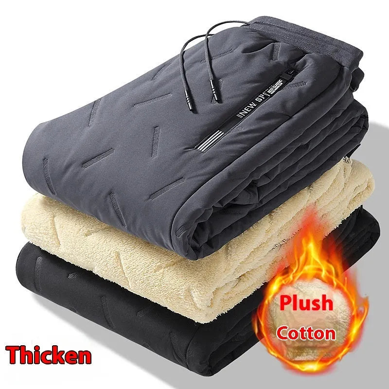 Men's winter fleece sweatpants in black straight-leg style with thick lambswool lining and elastic fabric