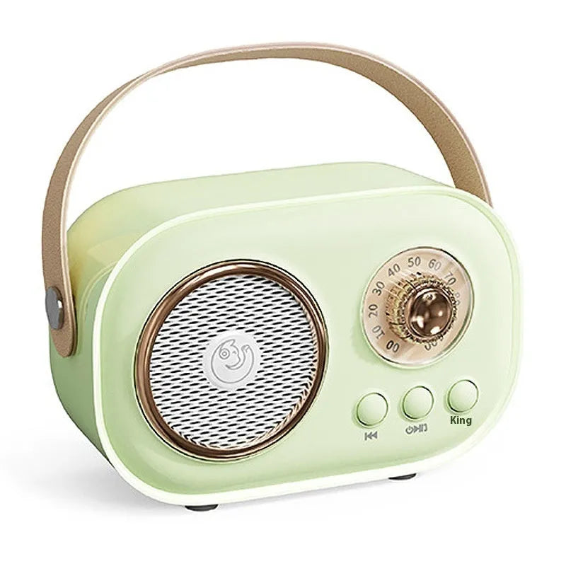Portable Bluetooth speaker with wireless microphone in white, speaker dimensions 115x60x75mm
