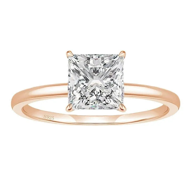 925 silver geometric ring with round zirconium detail in silver, gold, or rose gold colour.