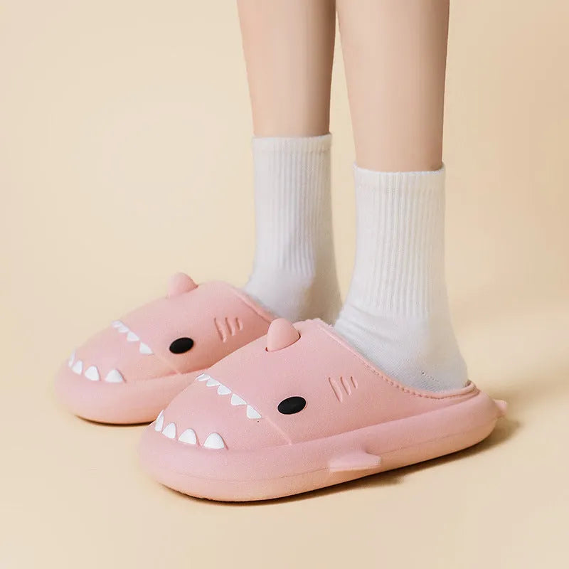 Cartoon shark EVA slippers in grey couple colour, closed-toe baotou style with thickened plush lining and non-slip sole