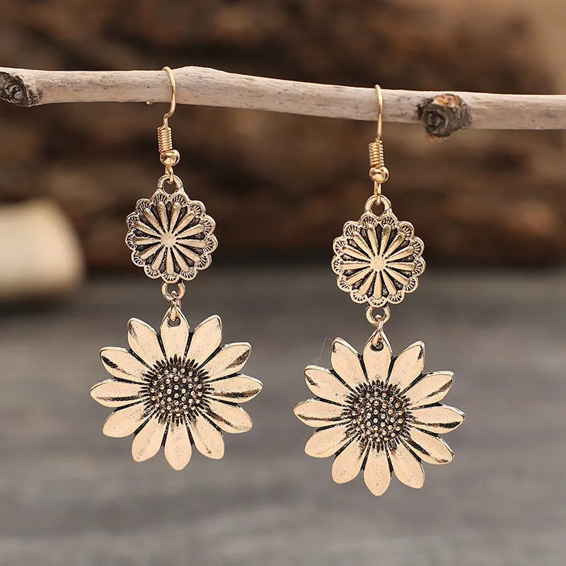 Retro sunflower earrings in silver or gold zinc alloy with a flower shape for women