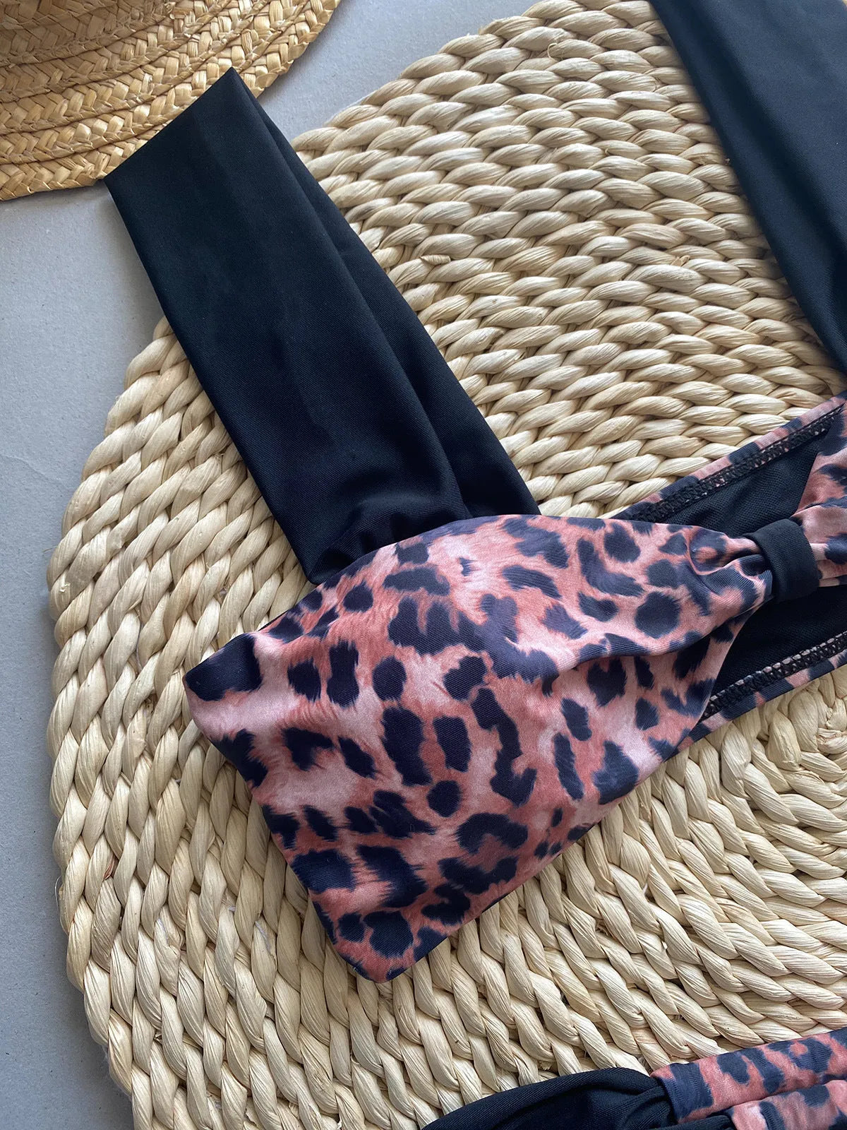 Bikini leopard print tube top split women's suit set in C3534 black or leopard print