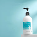 White bottle of cat bath lotion pet shampoo with 500ml capacity anti depilation and deodorising formula