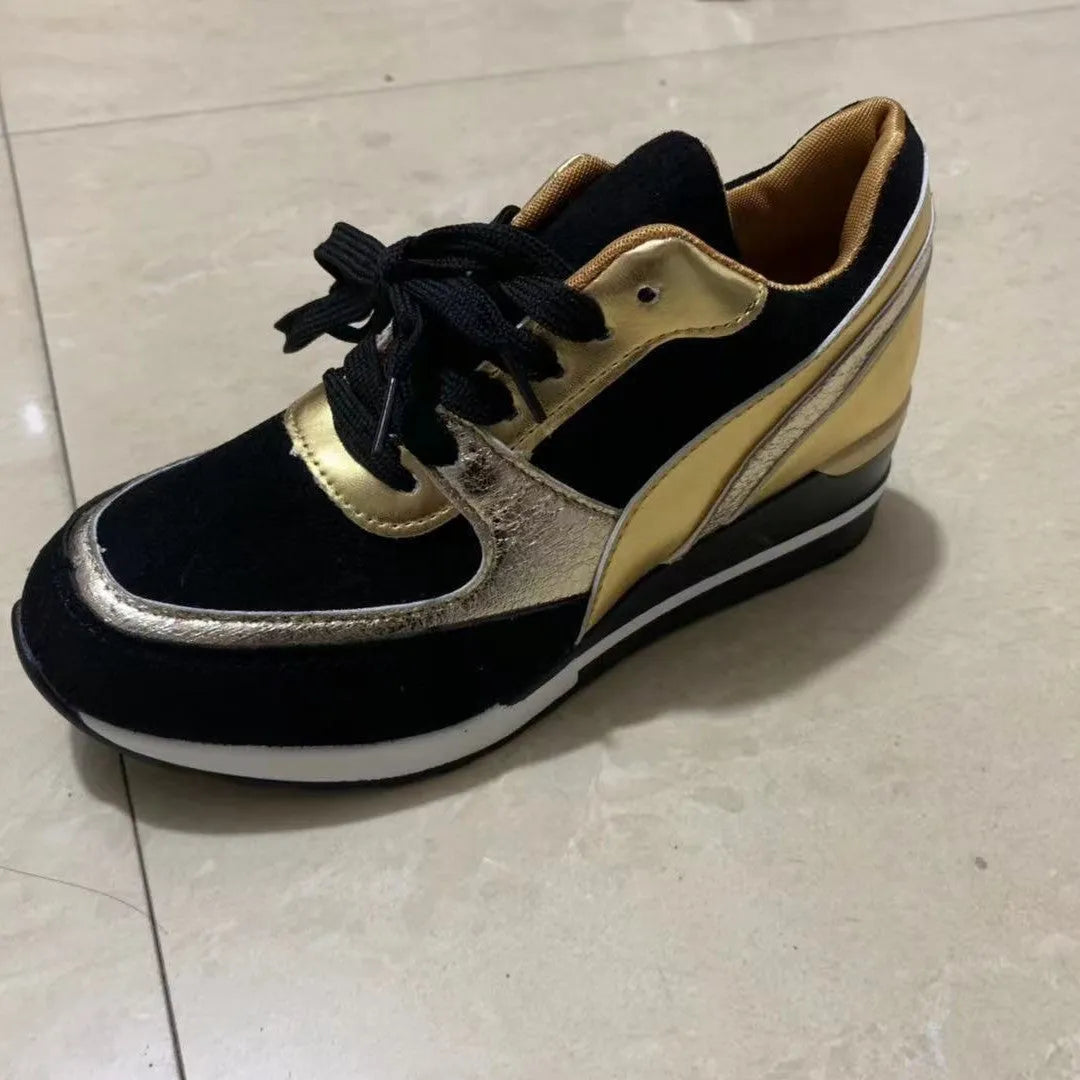Women's platform colorblock sequin flat casual sneakers in black and gold, round toe, front lace-up