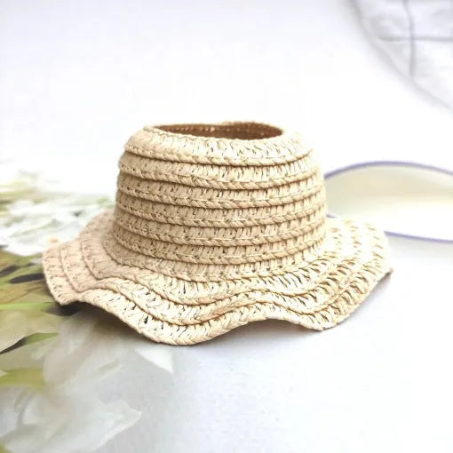 Leak-proof papyrus sunhat in white, beige, and khaki, height M and L