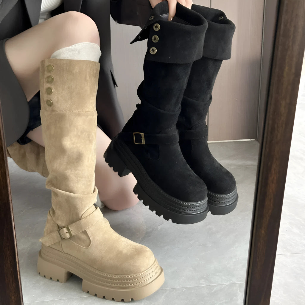 Women's retro chunky-heel knee-high boots in black with side zipper and round toe