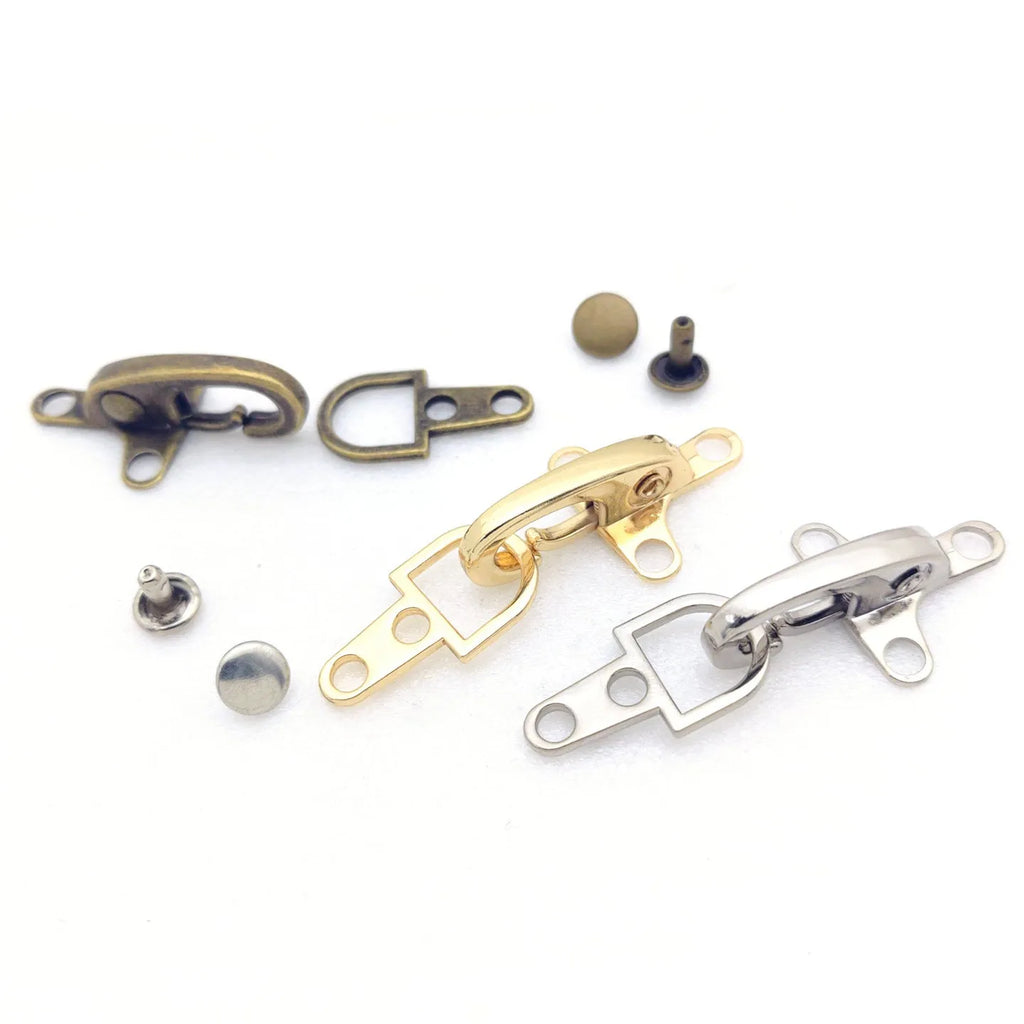 Zinc alloy aircraft buckle decoration measuring 5.85cm in bronze gold gun colour or silver finish