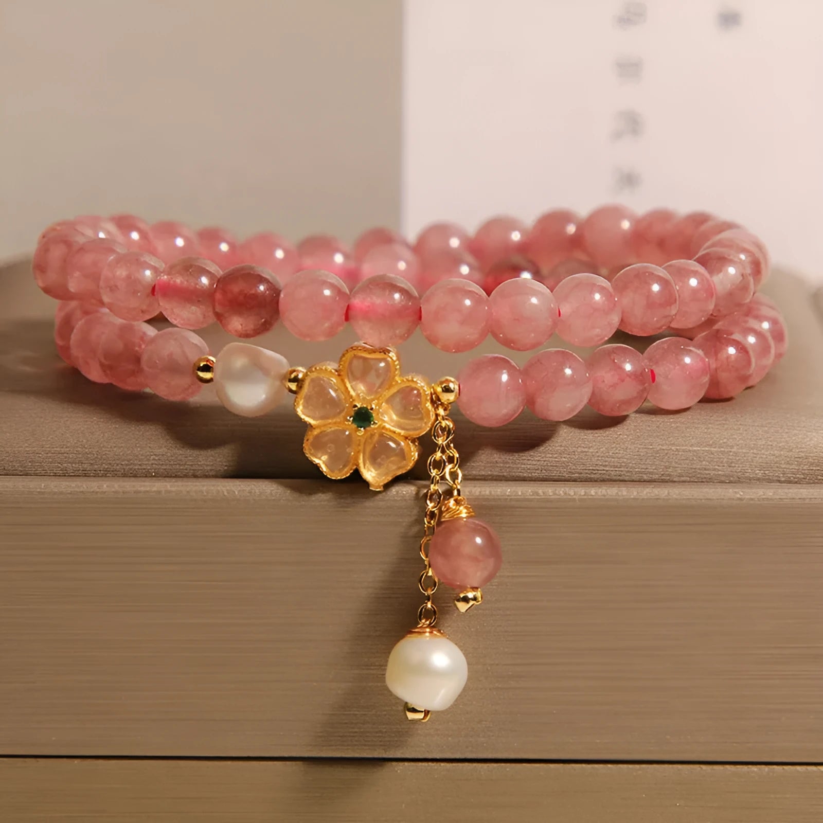 Strawberry quartz four-leaf clover double ring bracelet for women with alloy inlay