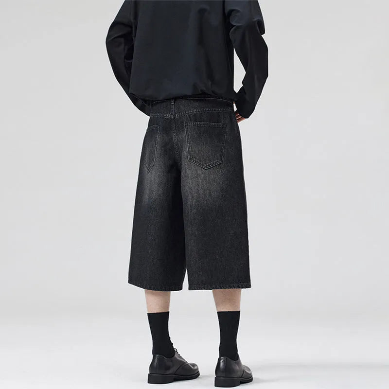 Men's straight-leg cropped denim shorts in light blue colour option