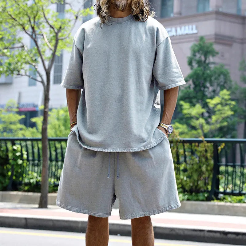 Men's 2-piece loose sports suit set with round neck T-shirt and drawstring shorts in solid colour