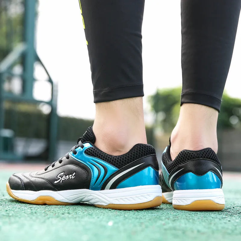 Men's outdoor badminton casual sports shoes, PU upper, rubber sole, flat heel, white black colour, low top