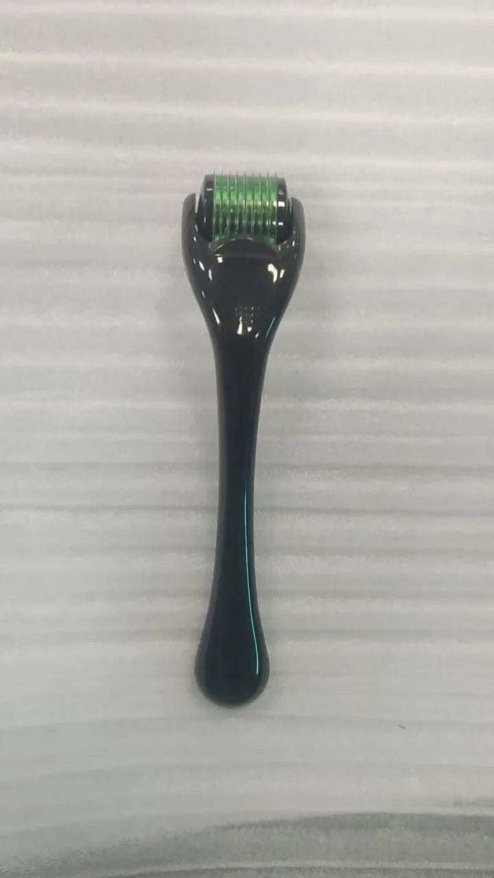 540 micro needle roller derma tool with PC construction showing needle wheel detail