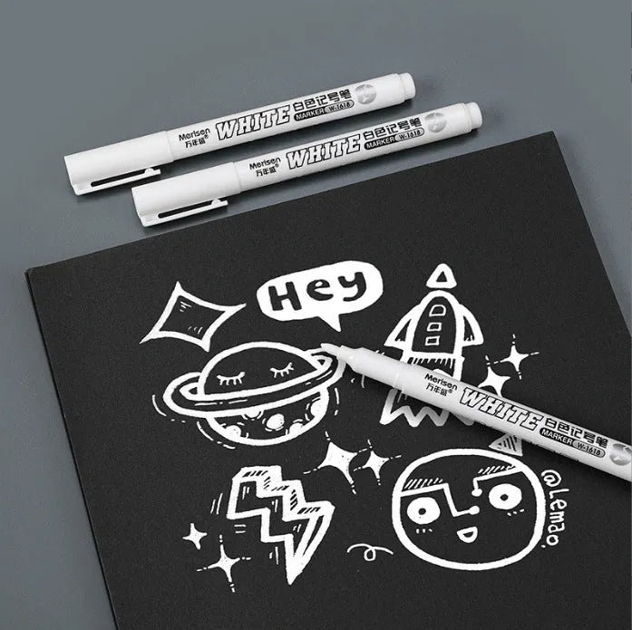 White waterproof painting pen with 2.8mm fine tip and 14cm oil-based single-head body